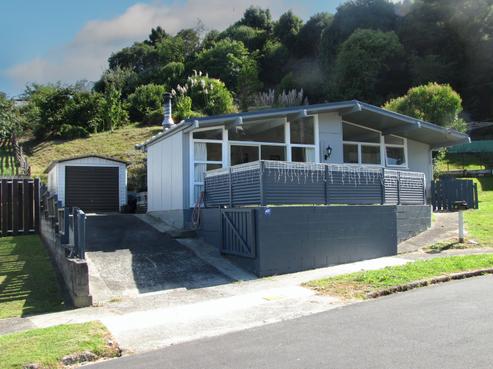 119 Bowen Place, Thames