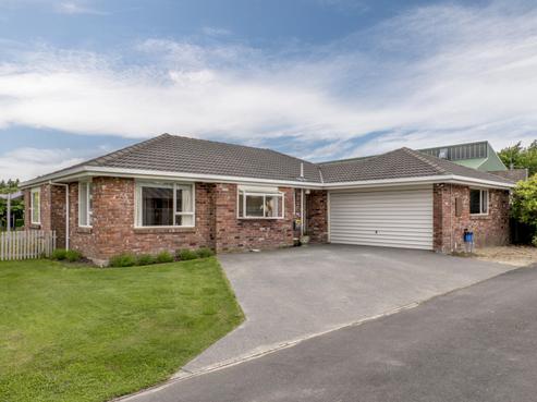13 Oldham Place, Darfield