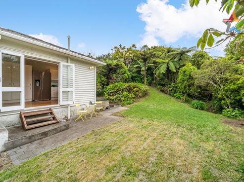 12 Montgomery Avenue, Karori