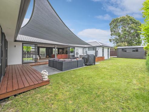44 Sunline Avenue, Lincoln