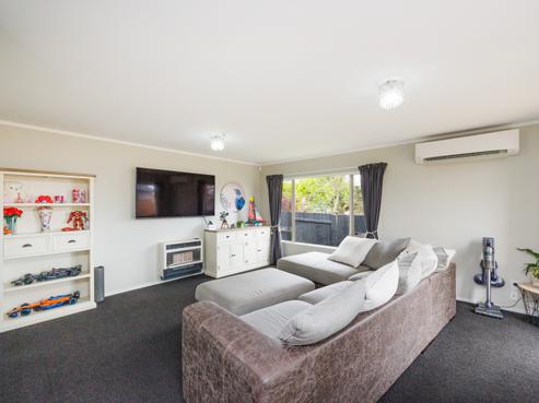 47 Dalfield Place, Highbury