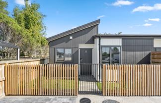 425 Dey Street, Hamilton East