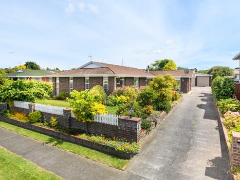 32 Cedar Crescent, Feilding