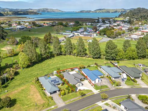35 Golden Shore Place, Coromandel