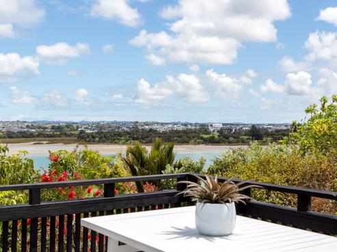 40 Oruamo Place, Beach Haven