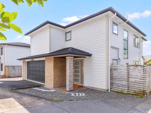 17B Nui Mana Place, Te Atatu South
