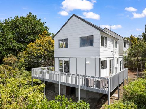 2/104 Arran Road, Browns Bay