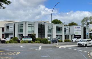 High Profile Office with Parking