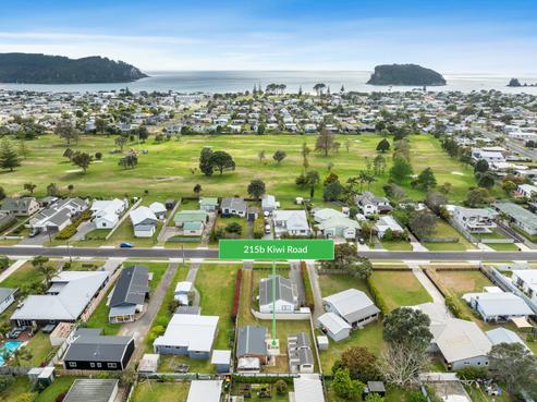 215B Kiwi Road, Whangamata