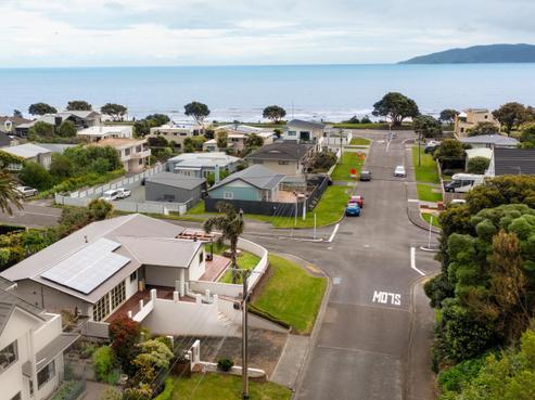 117 Seaview Road, Paraparaumu Beach