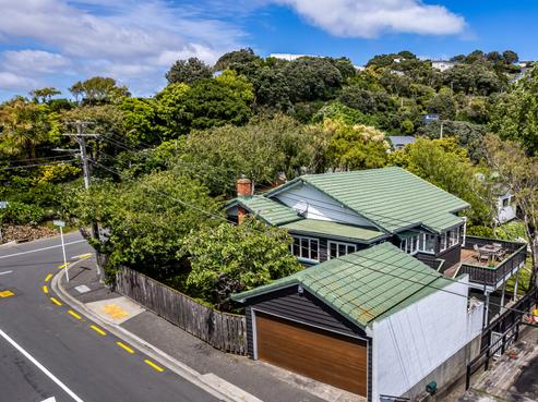 2 Beacon Hill Road, Miramar