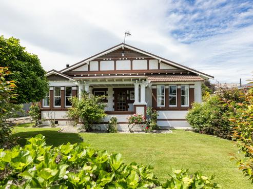 609 Nelson Street North, Hastings