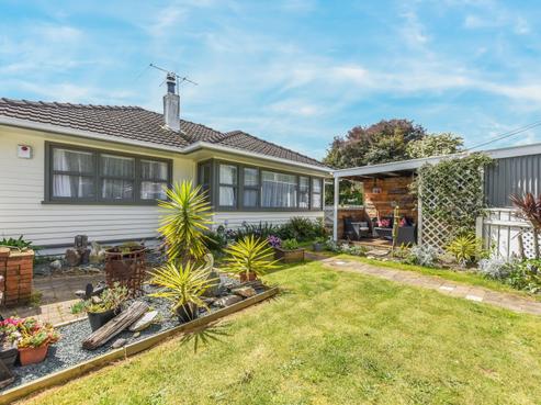 16A Palm Avenue, Stoke