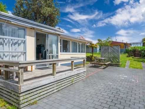 2/204 Taharepa Road, Tauhara