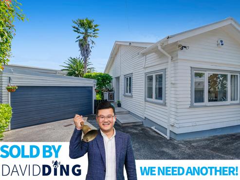 2/136 Sunset Road, Unsworth Heights