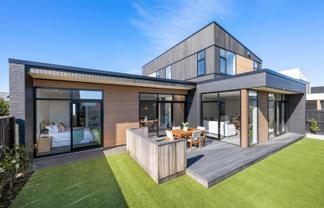 27 Blackmore Place, Springlands