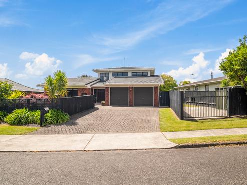 6 Amun Place, Westbrook