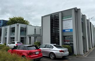 Profile with Parking on Tristram