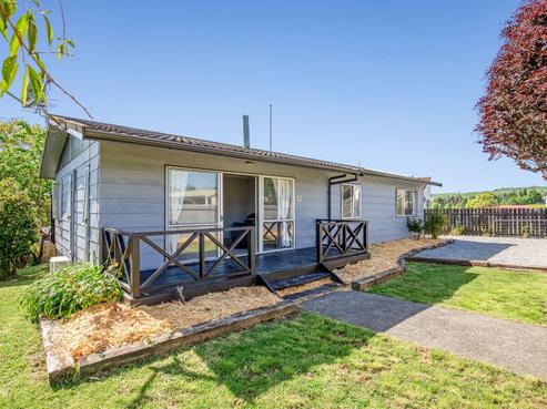 10 Thebes Street, Westbrook