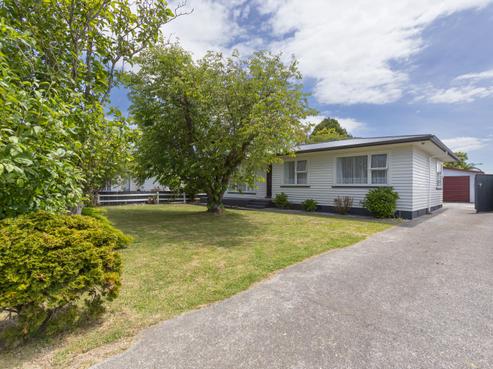 11 Coverdale Street, Onekawa