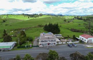 3827 State Highway 1, Towai