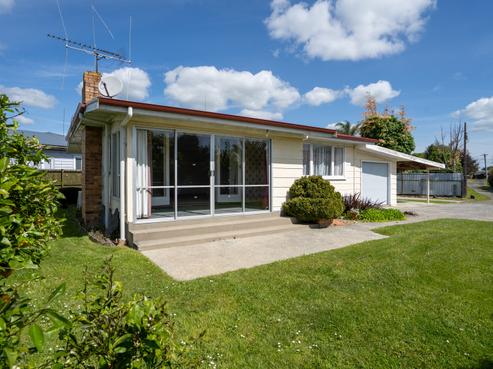 57 Campbell Street, Leamington