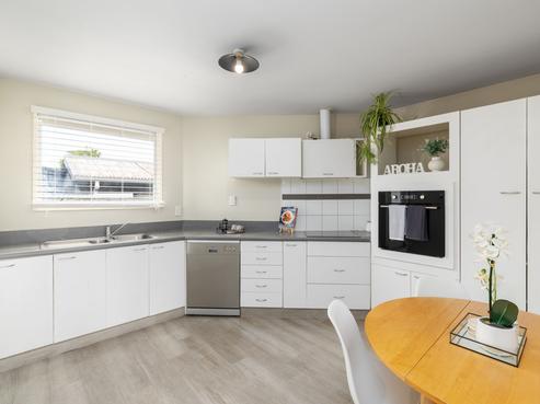 2/17 Seddon Street, Sydenham