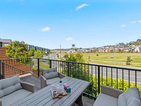 99 Bonair Crescent, Silverdale
