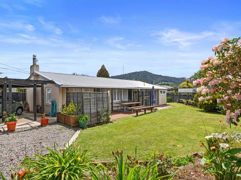 309 Sunset Road, Sunnybrook