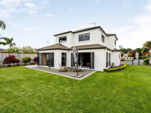 24 Langdale Court, Huntington