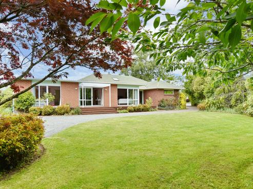 16 Larch Place, Casebrook
