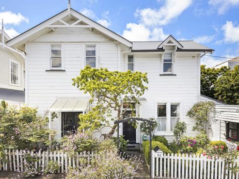 82 Hobson Street, Thorndon