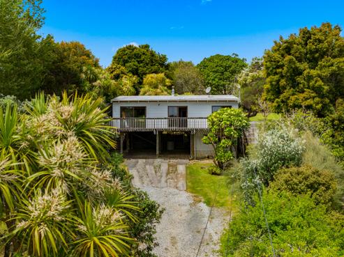 10 Poplar Road, Stanmore Bay