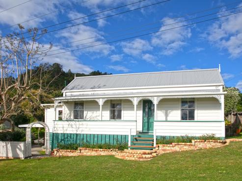 500 Augustus Street North, Thames
