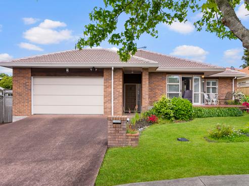 35 Whiting Grove, West Harbour