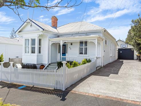 44 Mozeley Avenue, Devonport