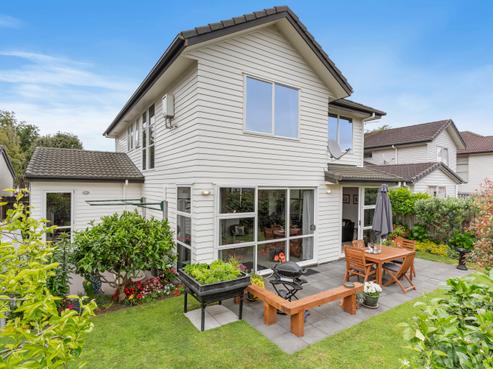 15 Zabeel Crescent, Takanini