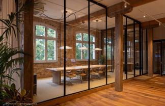 STATE-OF-THE-ART PARNELL OFFICE WITH OPTIONS
