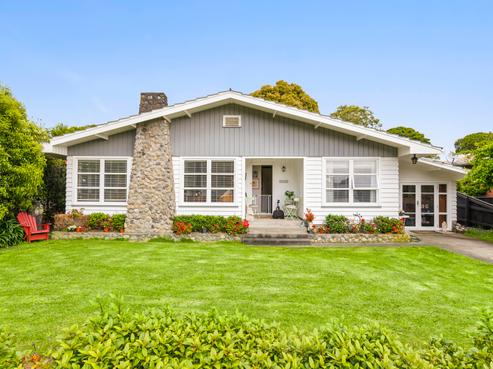 15 Walton Avenue, Waikanae