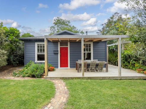 93 Sunnyside Road, Sunnyvale
