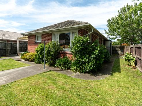 1/44 Division Street, Riccarton