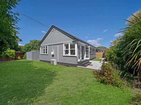 15 Mcbratneys Road, Dallington