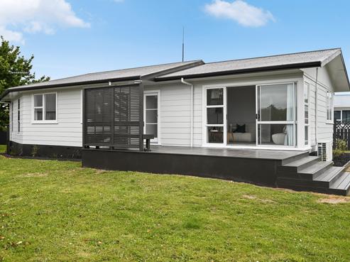 13 Margaret Place, Deanwell