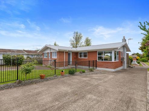 45 Pegasus Drive, Sunnybrook