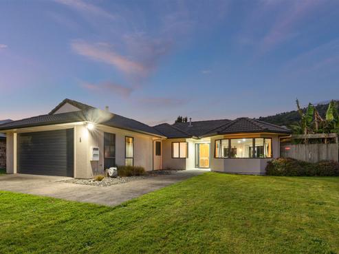 6 Caulfield Place, Pukehangi