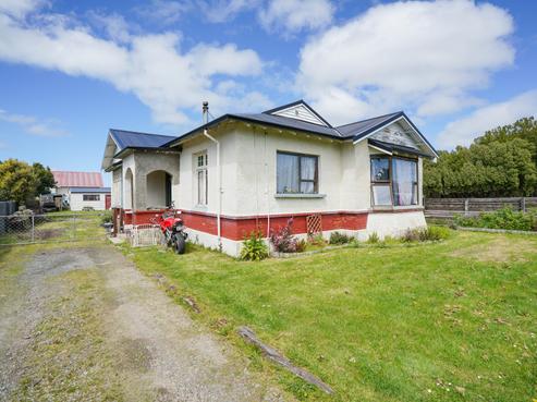 166 Princes Street, Strathern