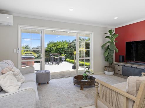 948 Awhitu Road, Pollok