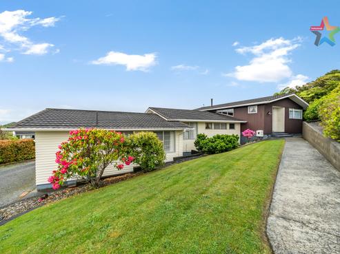 2 Honeysuckle Grove, Maungaraki