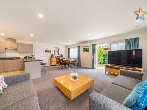 32 Woodland Mews, Wainuiomata