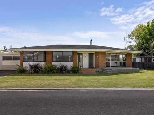 83B Matua Road, Matua
